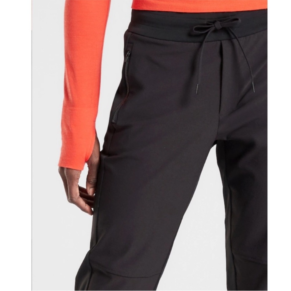 Athleta Headlands Hybrid Tech Jogger pants in black, size 12 - Picture 4 of 9